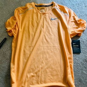 Nike Dri-fit Orange T- shirt sz Medium